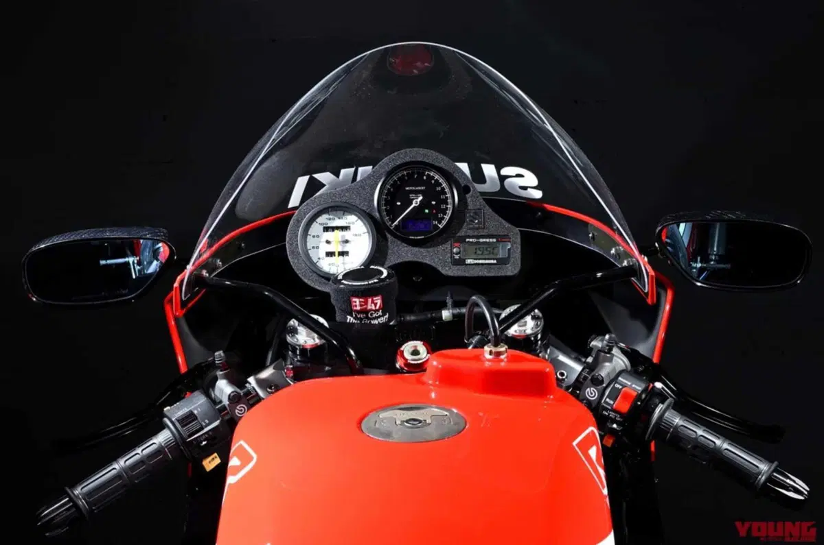 All’asta la Yoshimura Suzuki GSX-R750 #604 Complete, icona del raffreddamento aria-olio [GALLERY] (8)