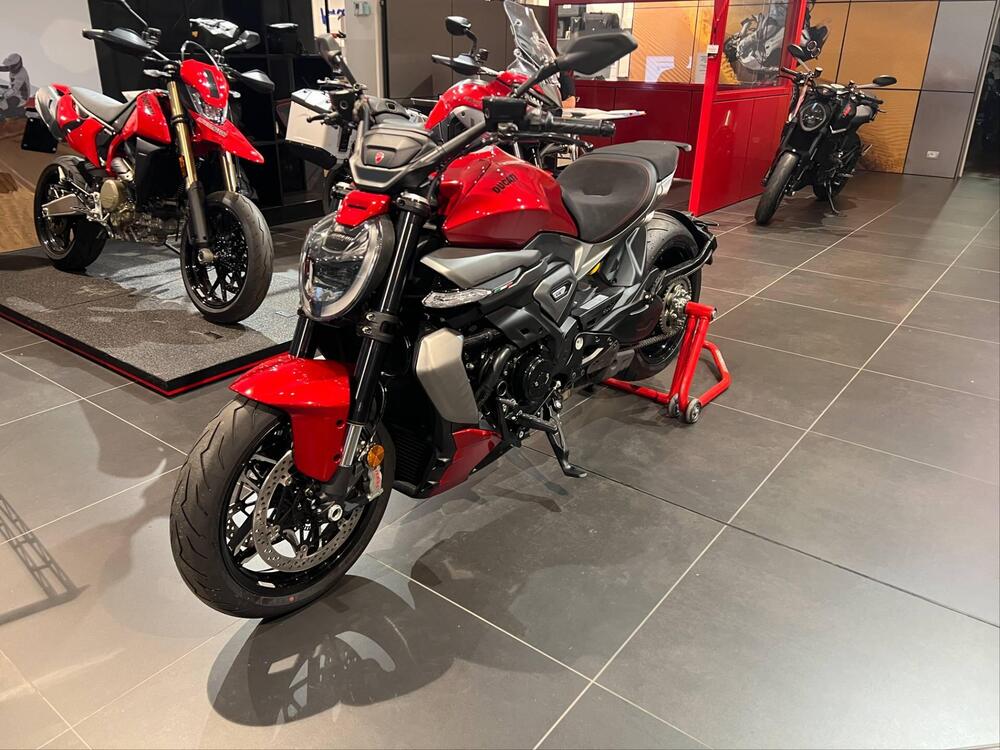 Ducati XDiavel V4 (2025)