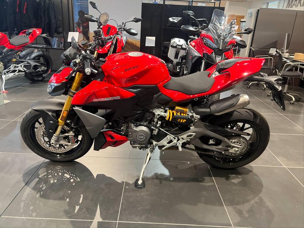 Ducati Streetfighter V2 S (2025) (5)