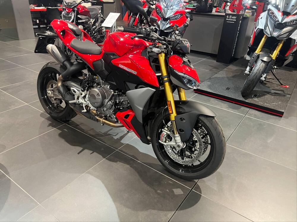 Ducati Streetfighter V2 S (2025)