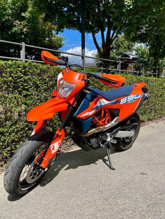 KTM 690 SMC R (2023 - 25) (5)