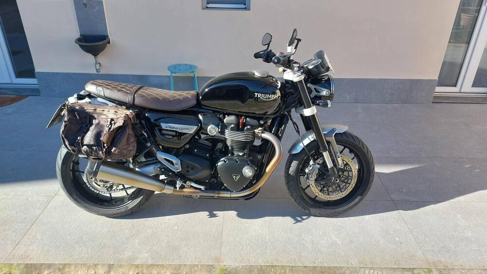 Triumph Speed Twin 1200 (2021 - 24) (2)