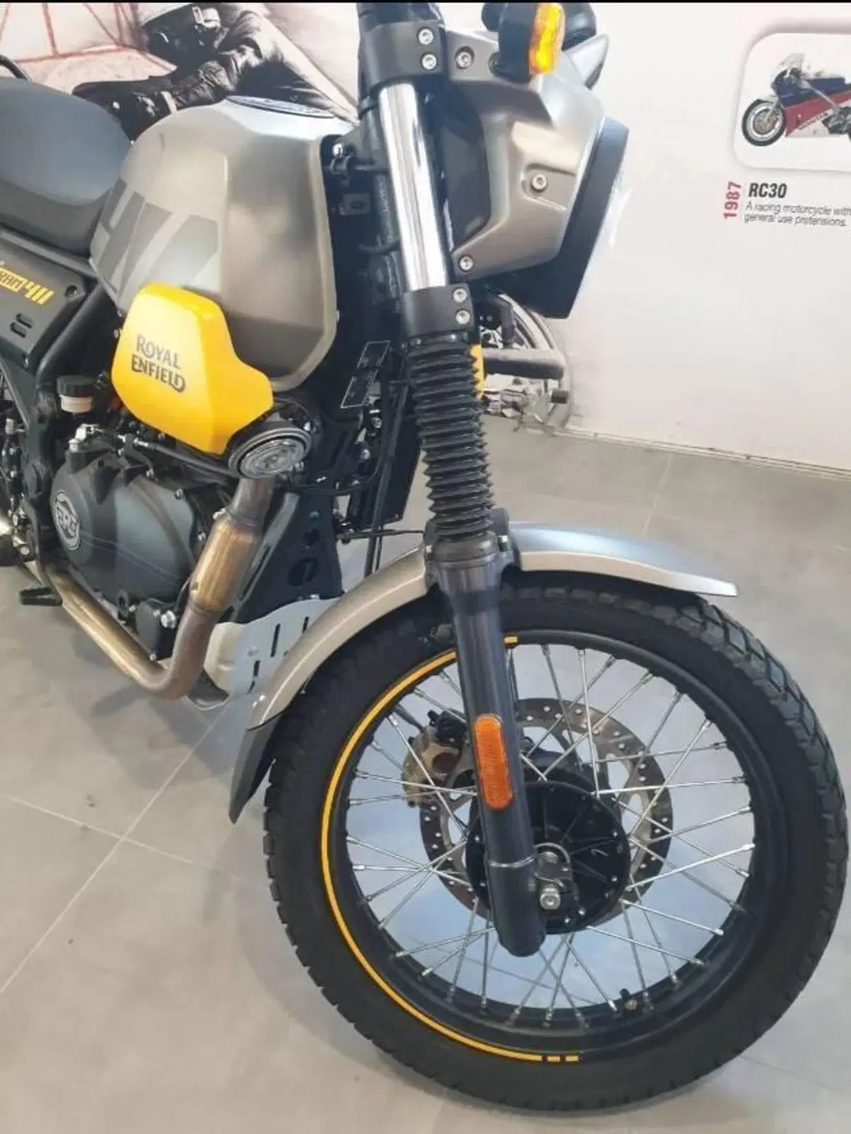 Royal Enfield Scram 411 (2022 - 24) (7)