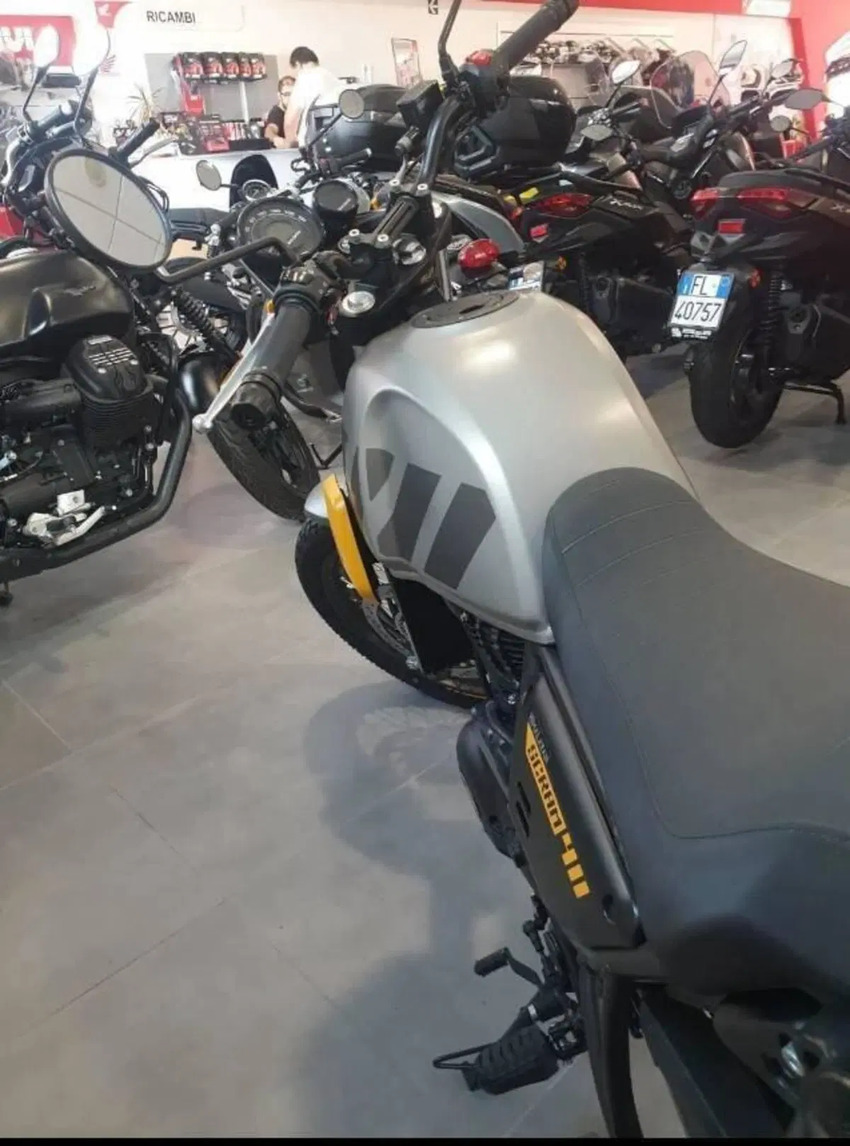 Royal Enfield Scram 411 (2022 - 24) (11)