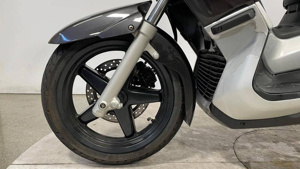 Yamaha X-Max 250 (2005 - 07) (3)