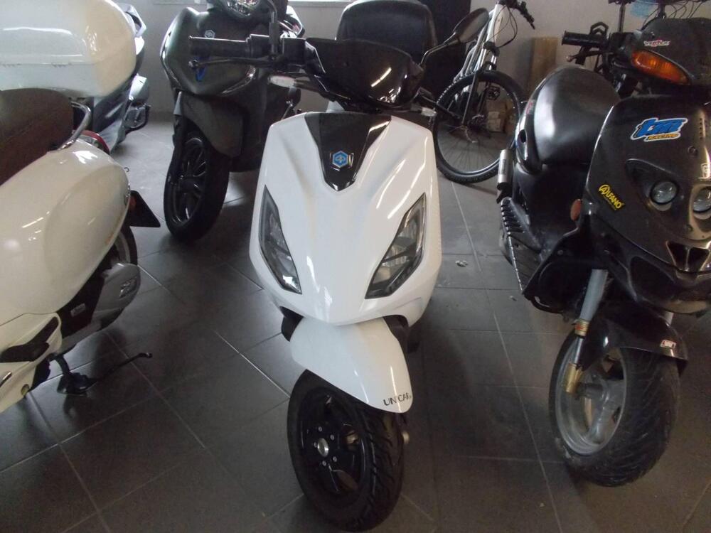 Piaggio 1 Active (2022 - 25) (2)