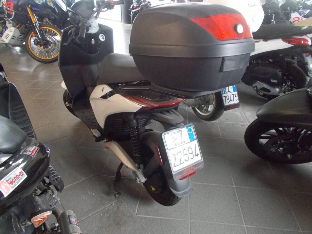 Piaggio 1 Active (2022 - 25) (4)