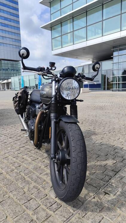 Triumph Street Twin 900 (2021 - 22) (2)