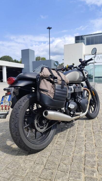 Triumph Street Twin 900 (2021 - 22) (3)
