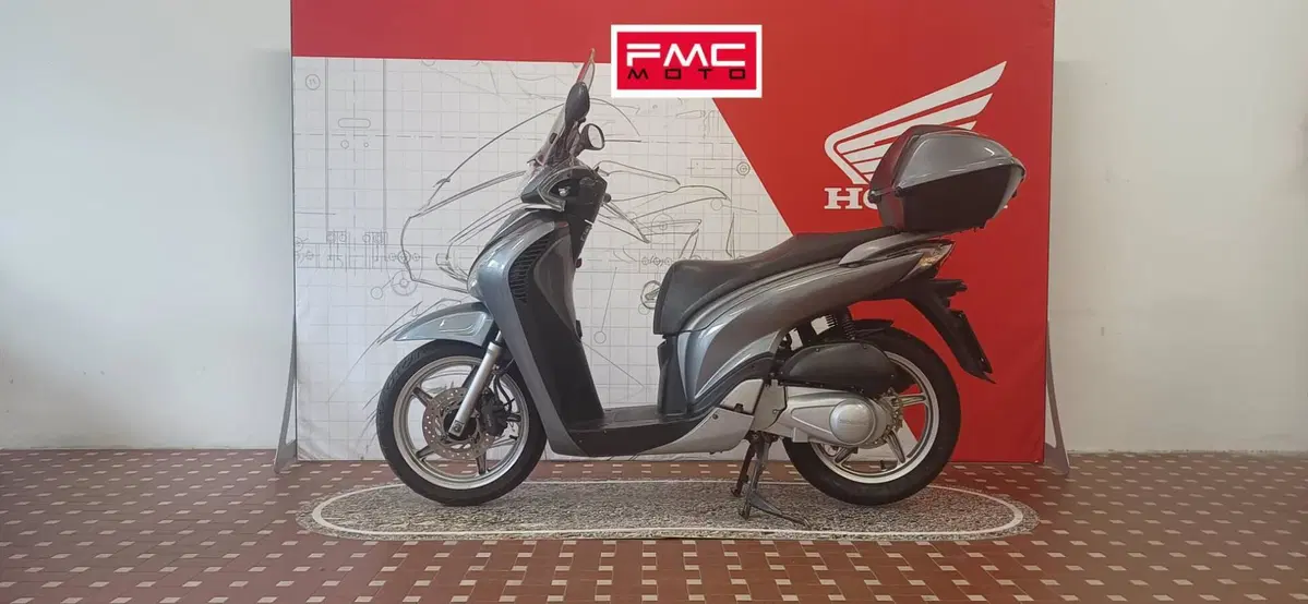 Honda SH 150i (2009 - 12) (3)