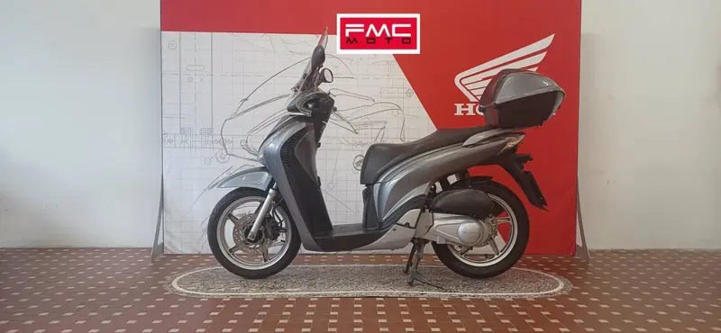 Honda SH 150i (2009 - 12) (3)