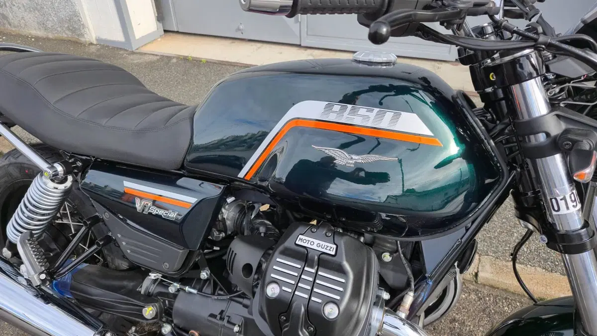 Moto Guzzi V7 Special (2025 - 26) (5)