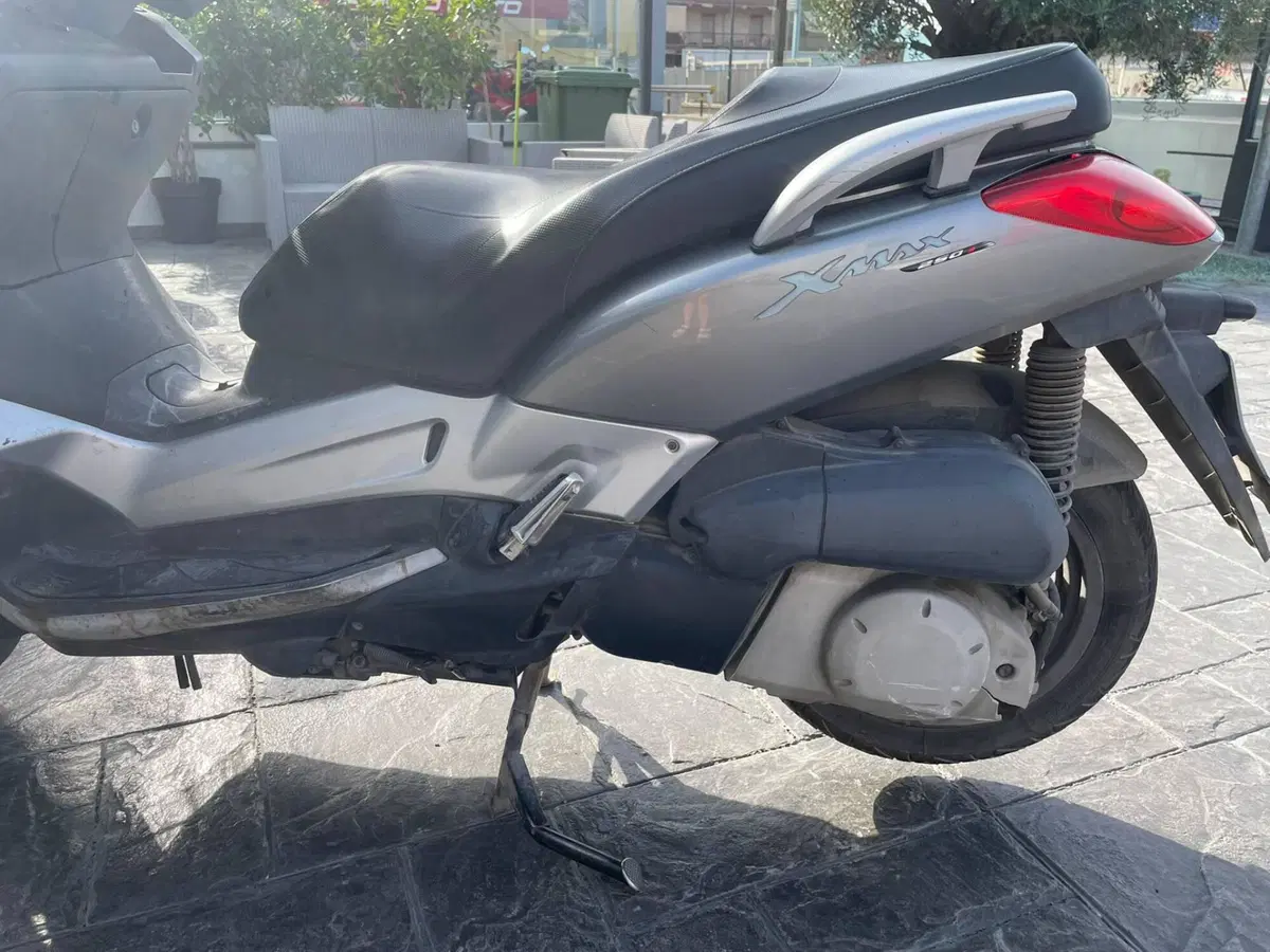 Yamaha X-Max 250 (2005 - 07) (9)