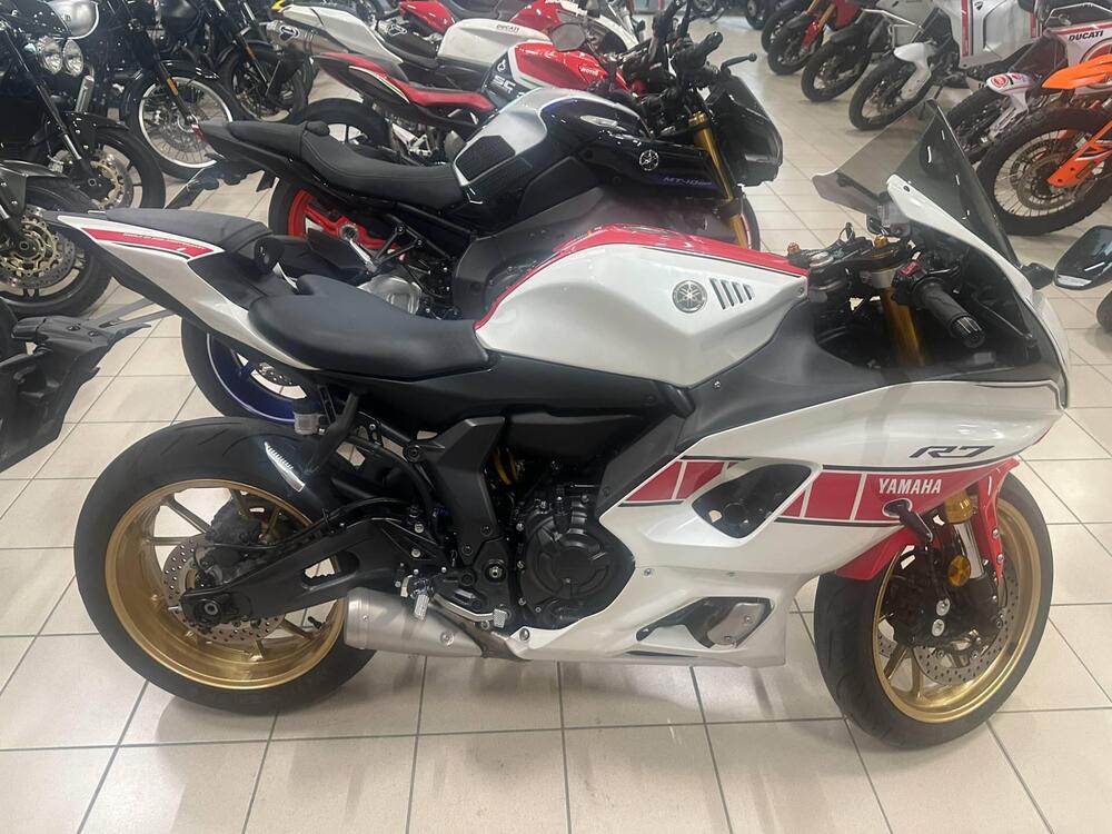 Yamaha YZF R7 World GP 60th Anniversary (2022 - 23) (2)