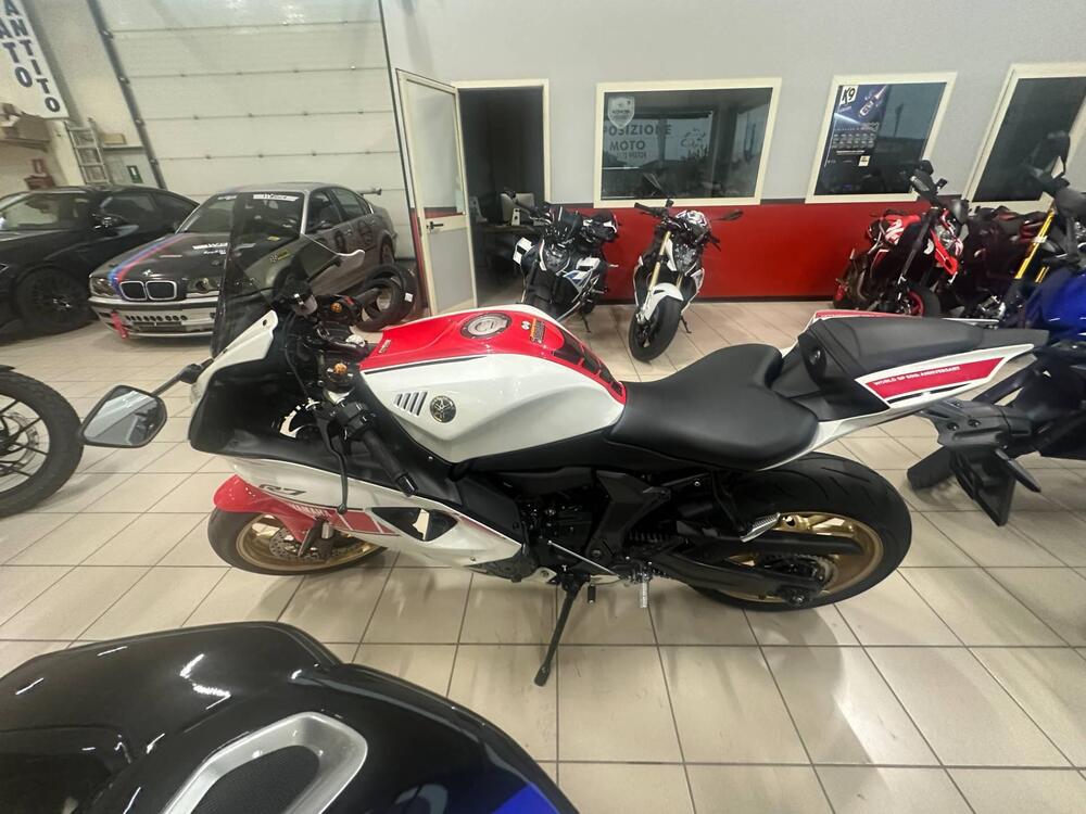 Yamaha YZF R7 World GP 60th Anniversary (2022 - 23) (3)