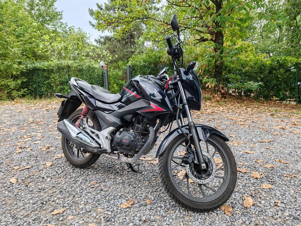 Honda CB 125 F (2015 - 16) (2)