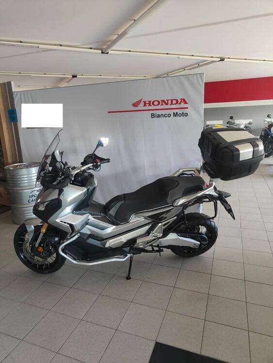 Honda X-ADV 750 Travel Edition (2017) (3)
