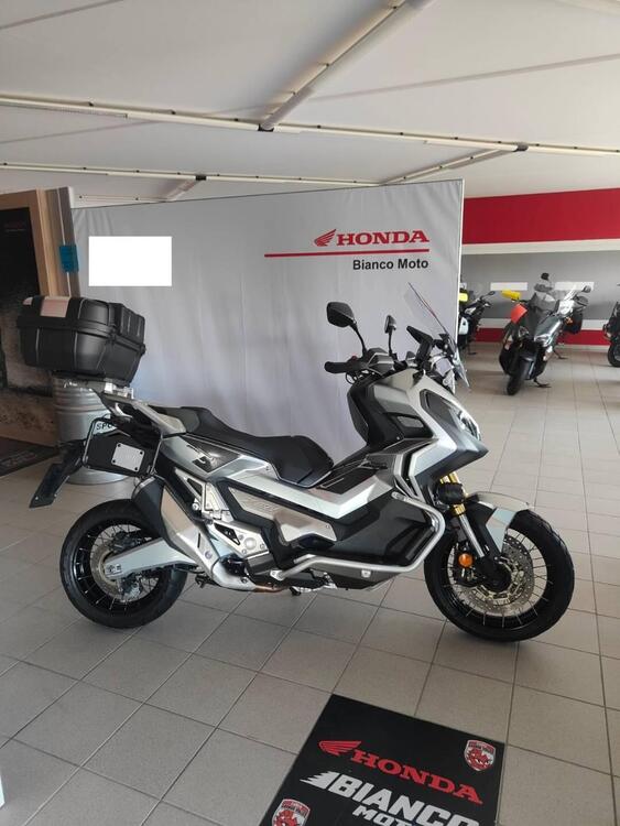 Honda X-ADV 750 Travel Edition (2017) (4)