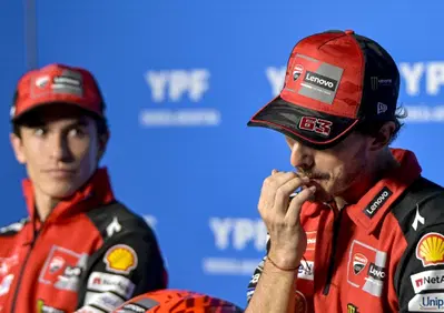 MotoGP 2025. Ruben Xaus: Un errore di Bagnaia? Non aver riconosciuto subito che Marquez era meglio di lui, ma Pecco ha talento