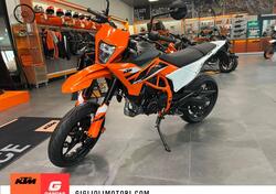 KTM 125 SMC R (2025) nuova