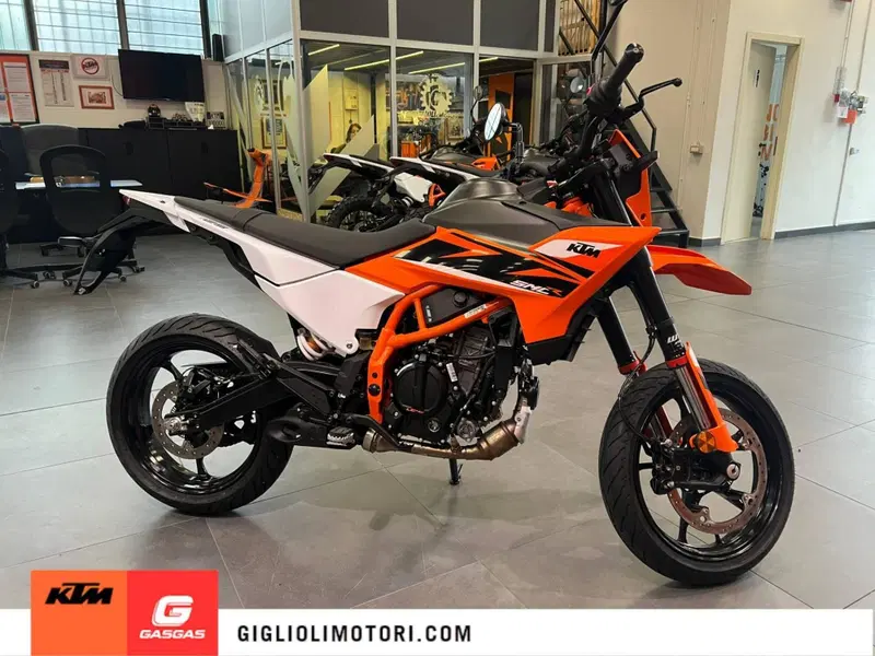 KTM 125 SMC R (2025 - 26) (2)