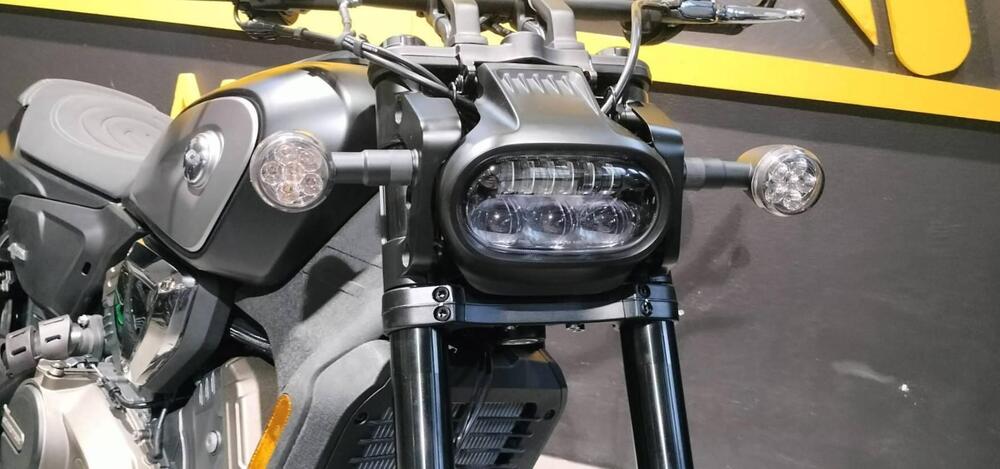 QJ Motor SRV 600 V (2025) (5)