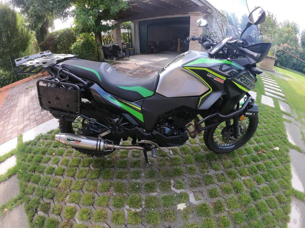 Kawasaki Versys-X 300 Adventure (2020) (4)