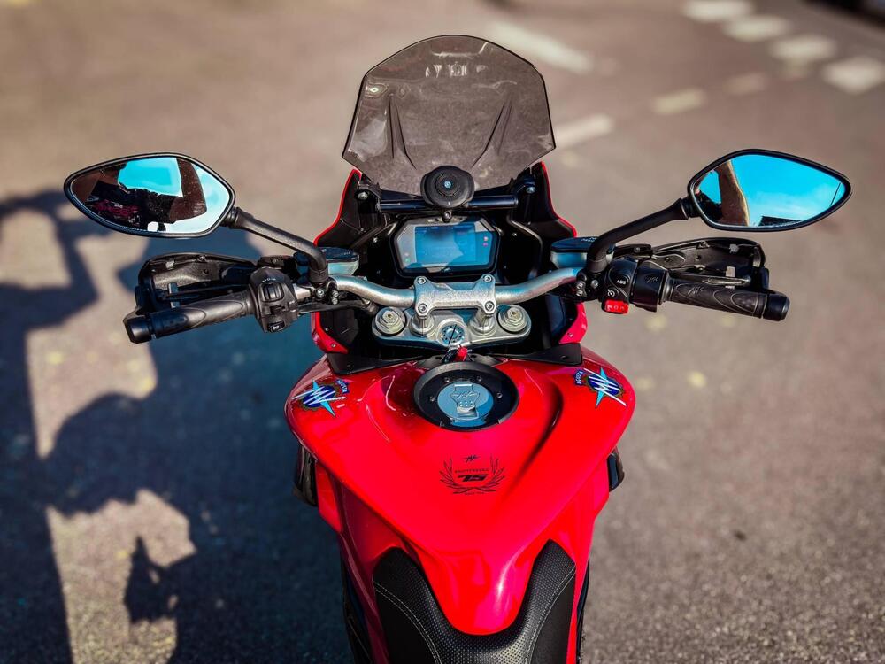 MV Agusta Turismo Veloce 800 Rosso (2021 - 23) (4)