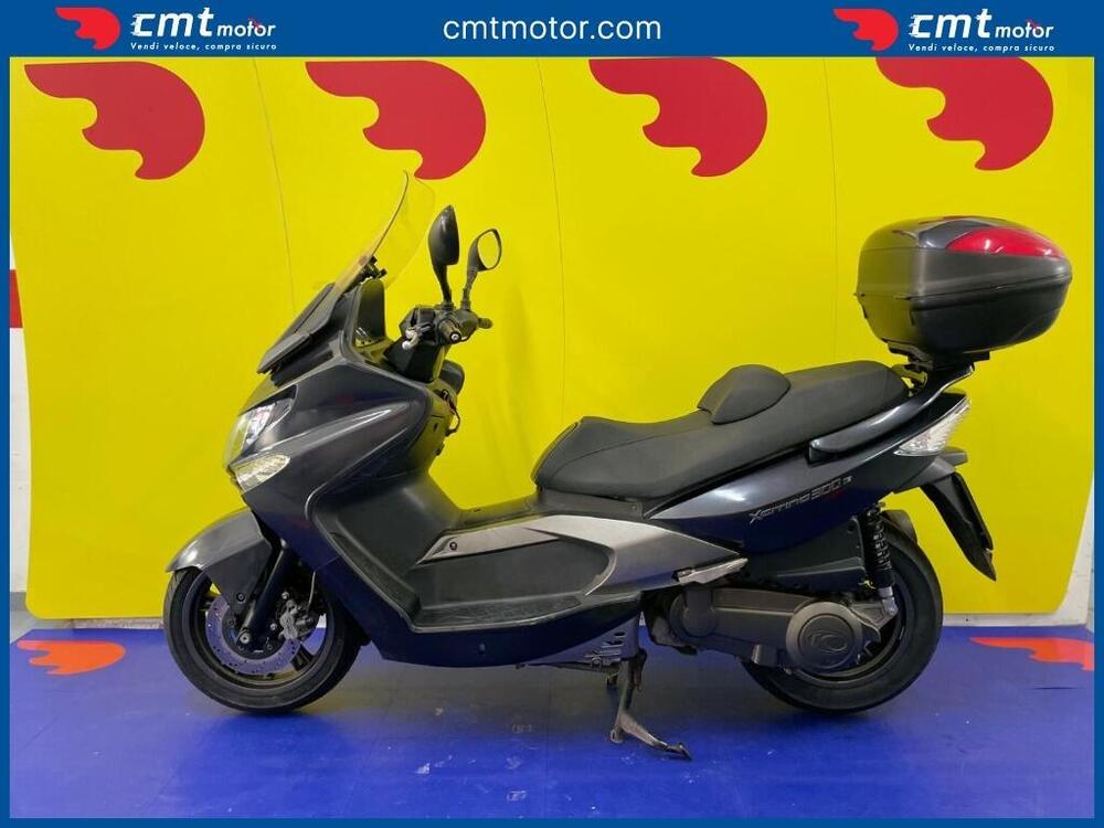 Kymco Xciting 300i (4)