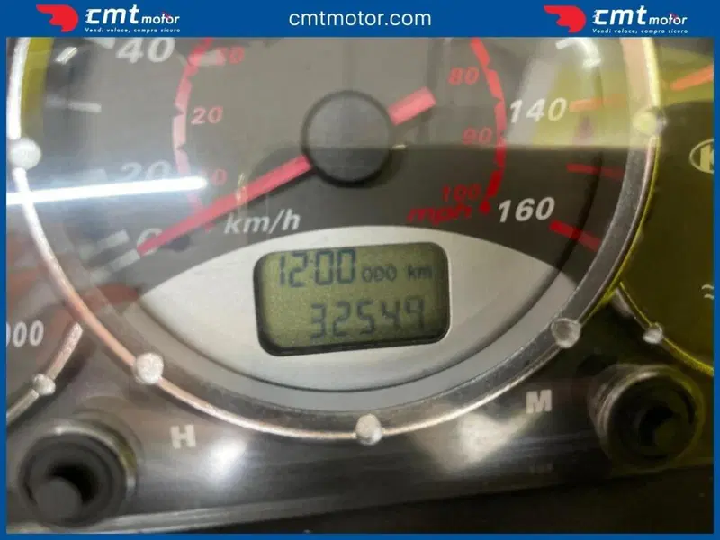 Kymco Xciting 300i (5)