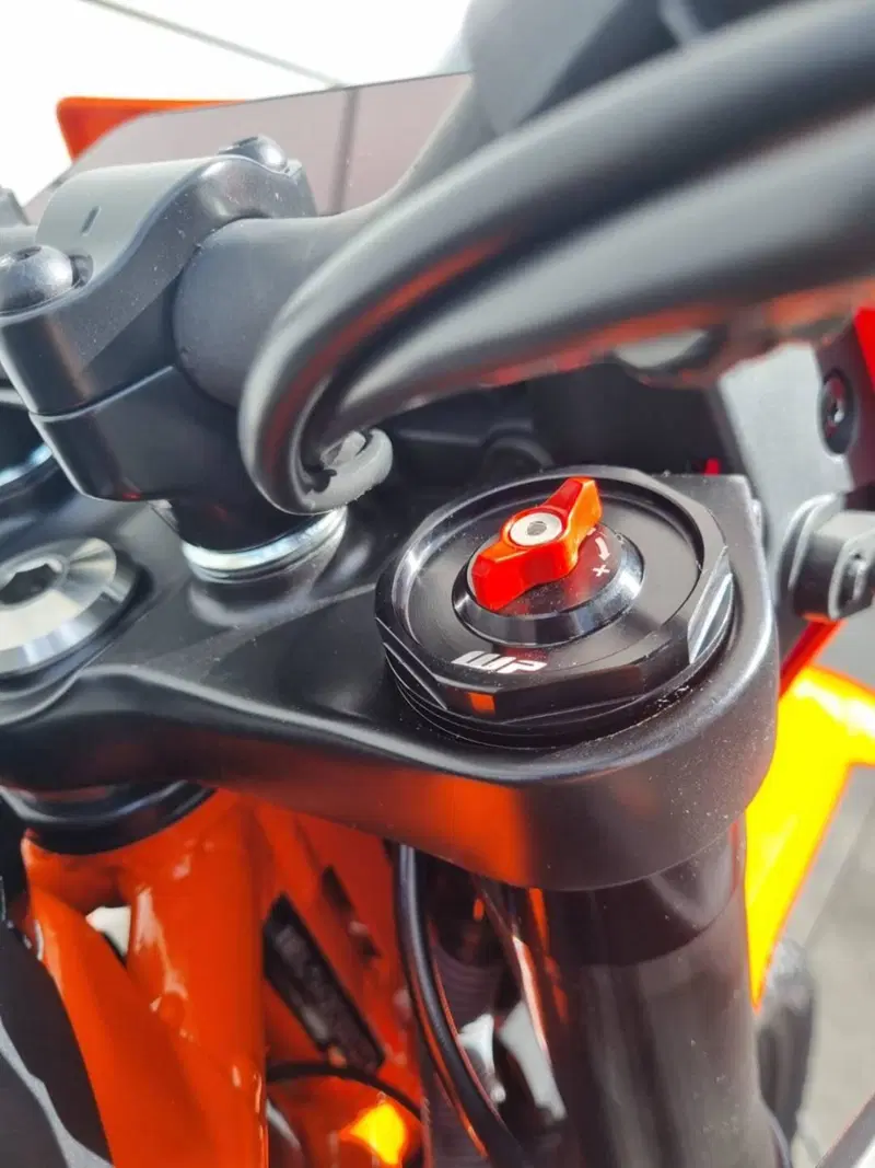 KTM 125 Enduro R (2025 - 26) (10)