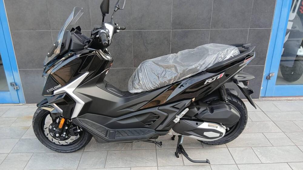 Cyclone RT1 (2025) (5)