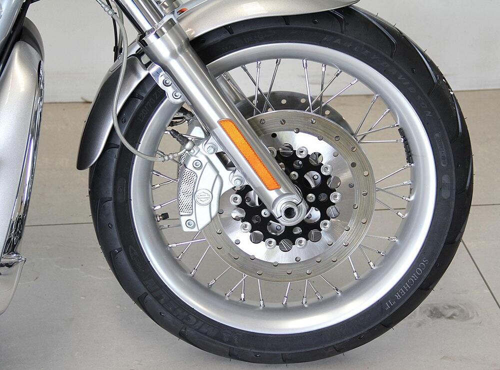 Harley-Davidson 1250 V-Rod (2008 - 12) - VRSCAW (5)