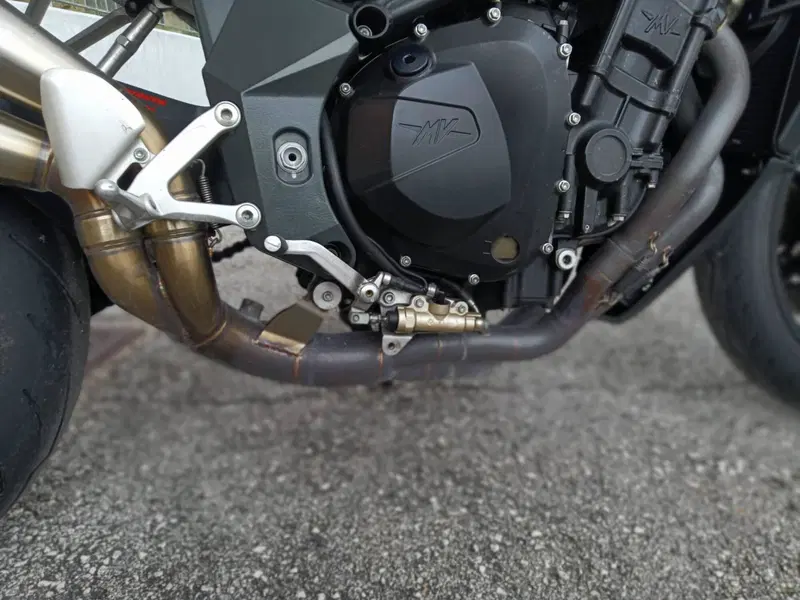 MV Agusta Brutale 1090 R (2012 - 15) (4)