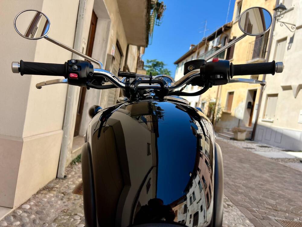 Triumph Bonneville T100 (2021 - 25) (3)