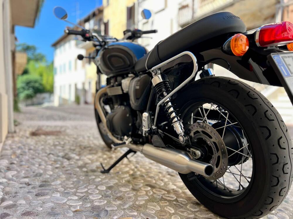 Triumph Bonneville T100 (2021 - 25) (4)