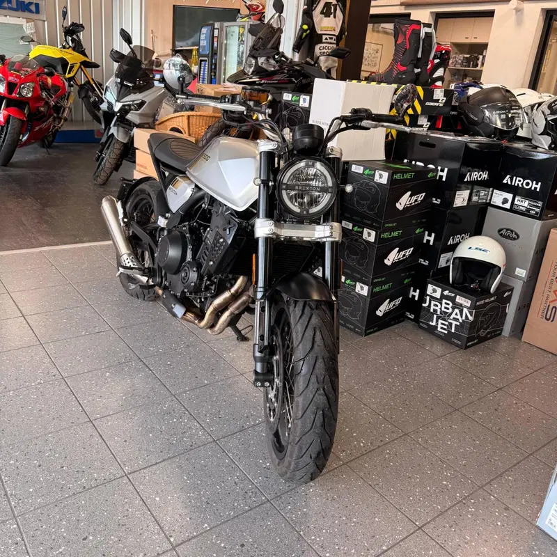 Brixton Motorcycles Crossfire 500 X (2021 - 26) (4)