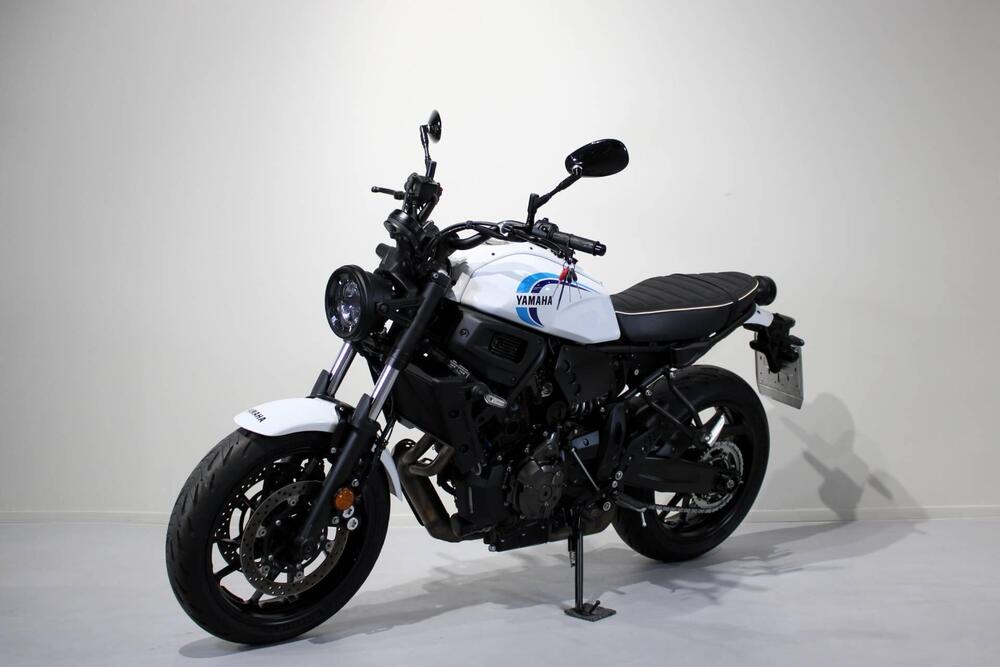 Yamaha XSR 700 (2022 - 25) (3)