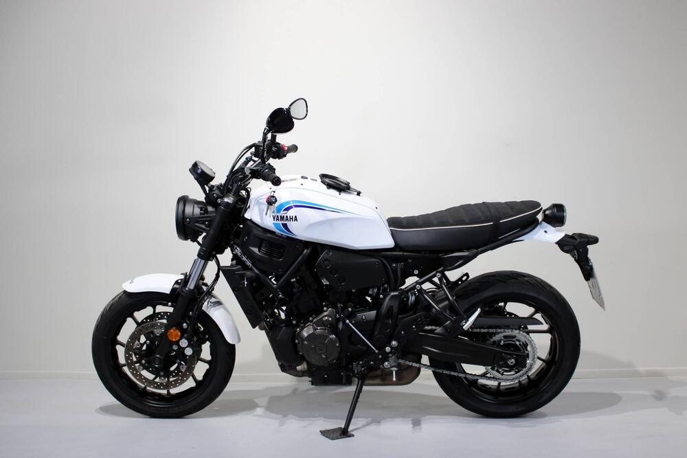 Yamaha XSR 700 (2022 - 25) (4)