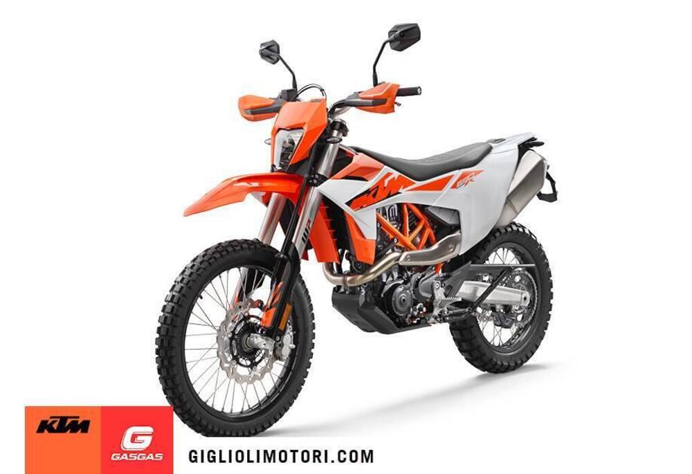 KTM 690 Enduro R (2026) (4)