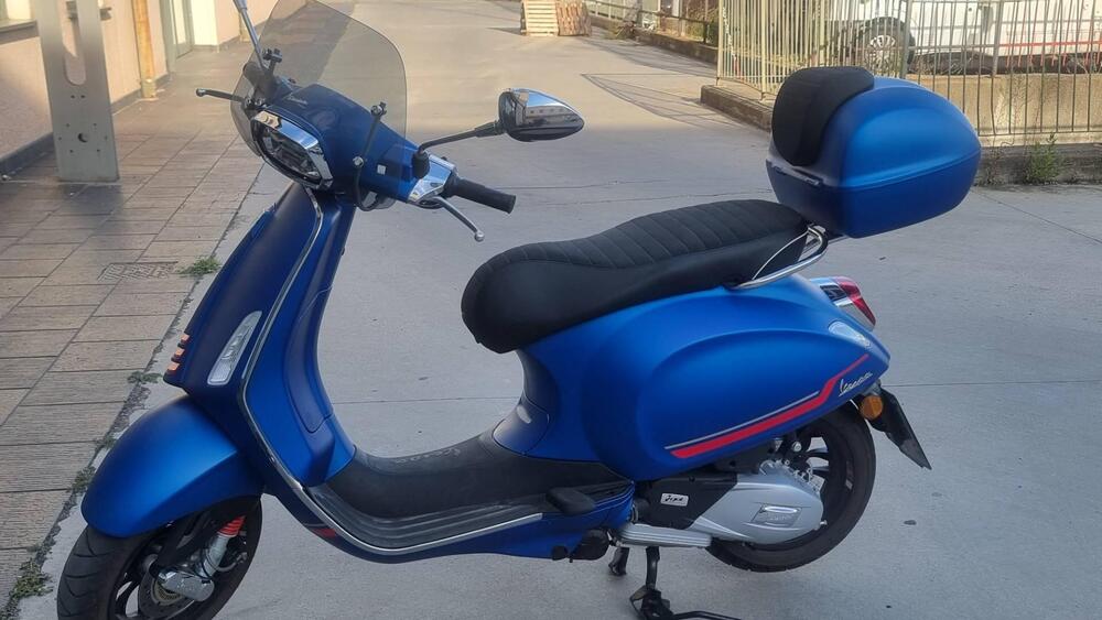 Vespa Sprint 150 3V Sport ie ABS (2021 - 22) (2)
