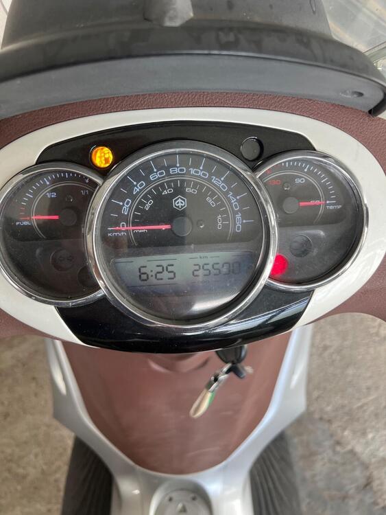 Piaggio Beverly 300 i.e. (2010 - 16) (5)