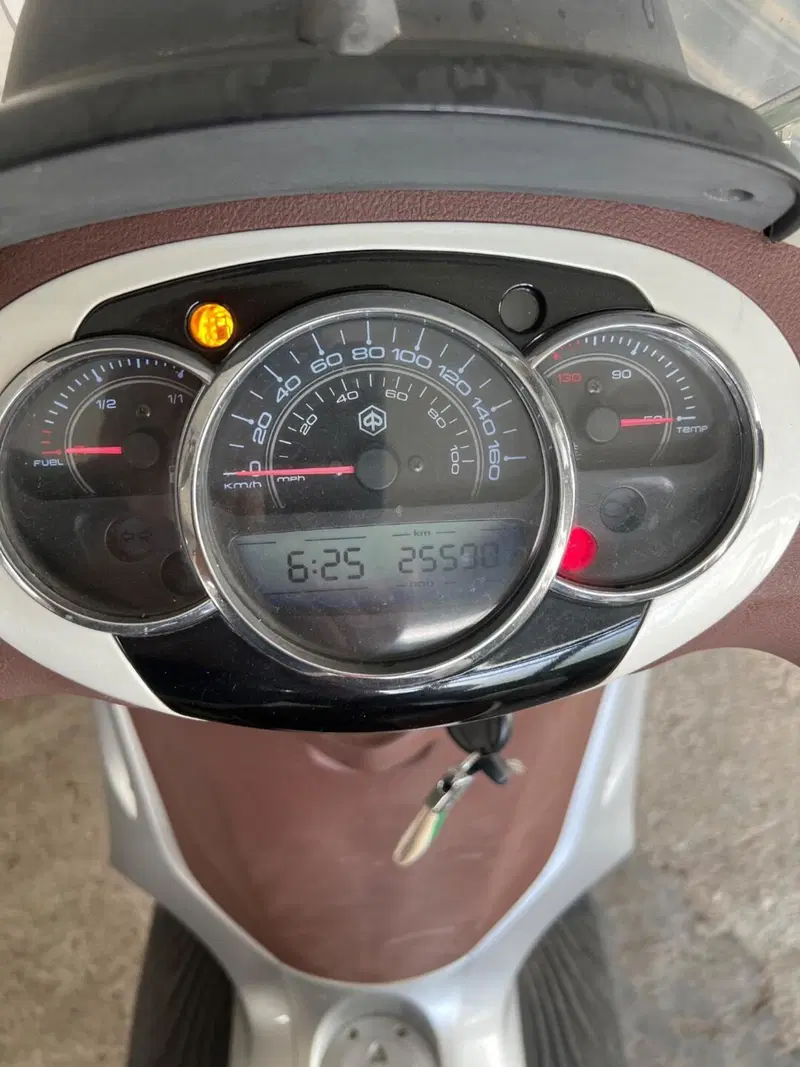 Piaggio Beverly 300 i.e. (2010 - 16) (5)