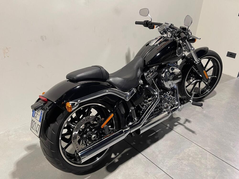 Harley-Davidson 1690 Breakout (2013 - 17) - FXSB (3)
