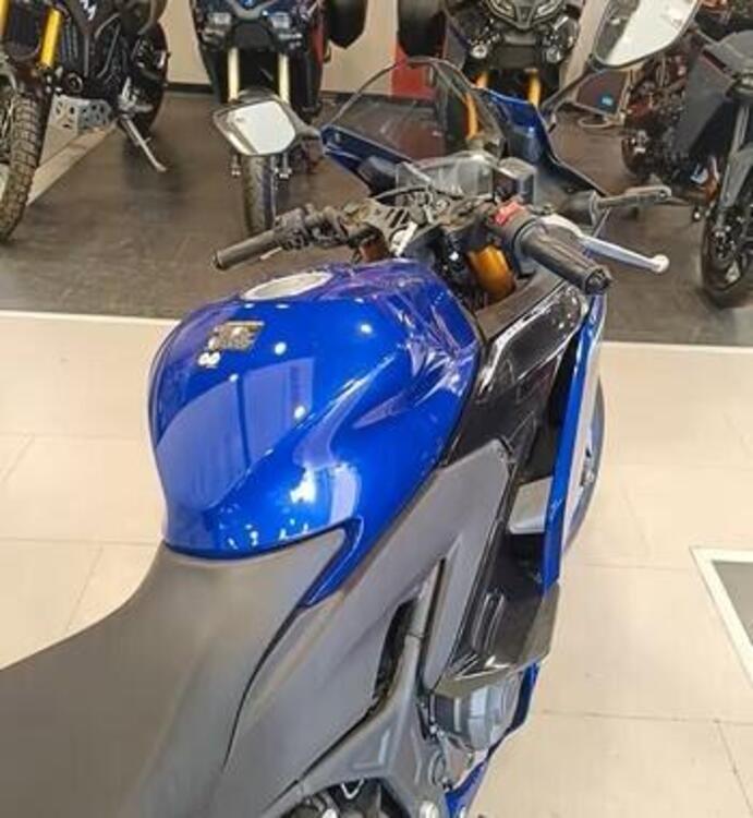 Yamaha YZF R3 (2025) (2)
