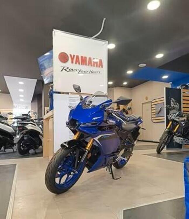 Yamaha YZF R3 (2025) (5)