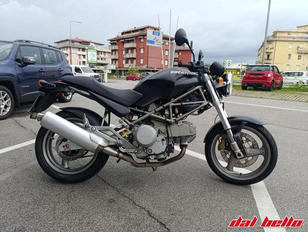 Ducati Monster 600 Dark (1998 - 01) (2)