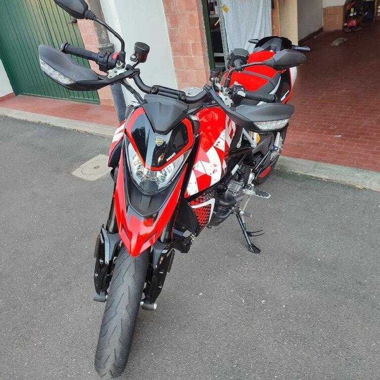 Ducati Hypermotard 950 RVE (2022 - 25) (4)