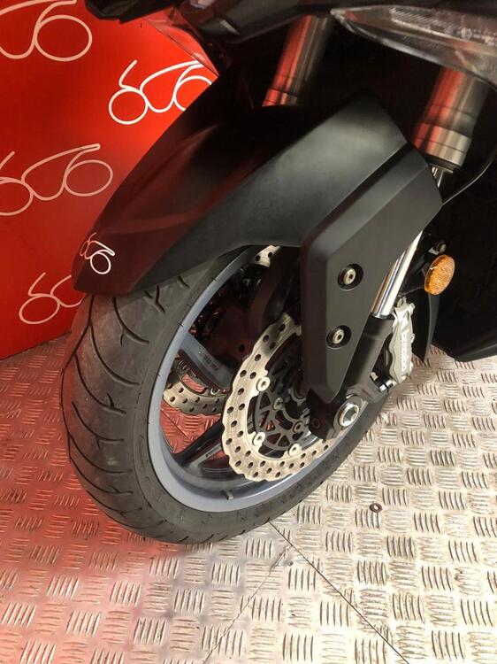 Kymco AK 550 ETS (2021 - 25) (5)