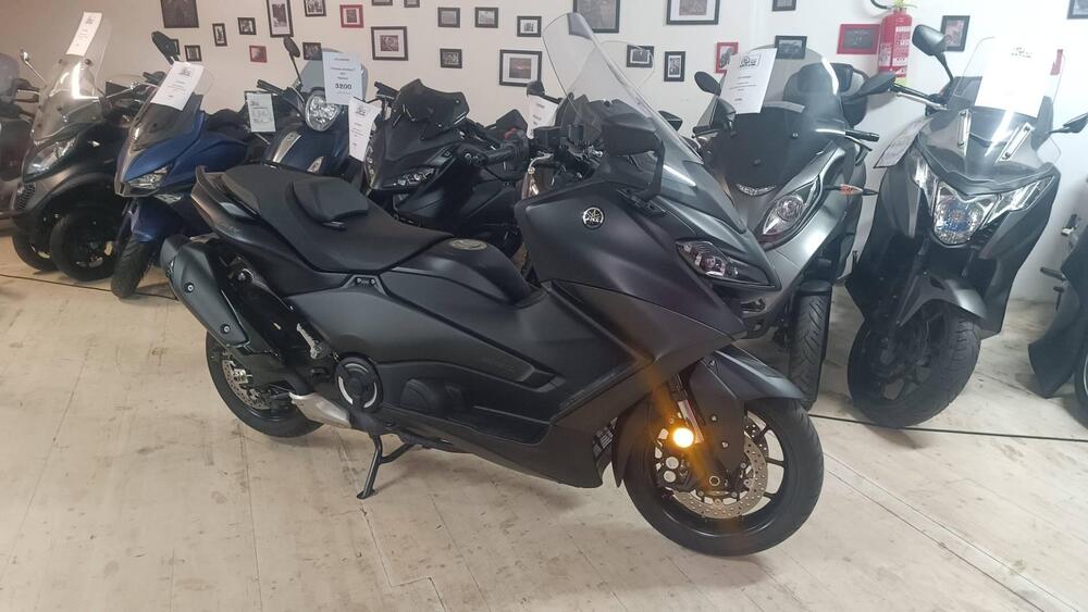 Yamaha T-Max 560 (2022 - 24) (2)